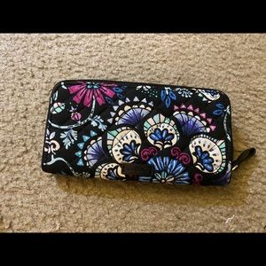 Vera Bradley wallet